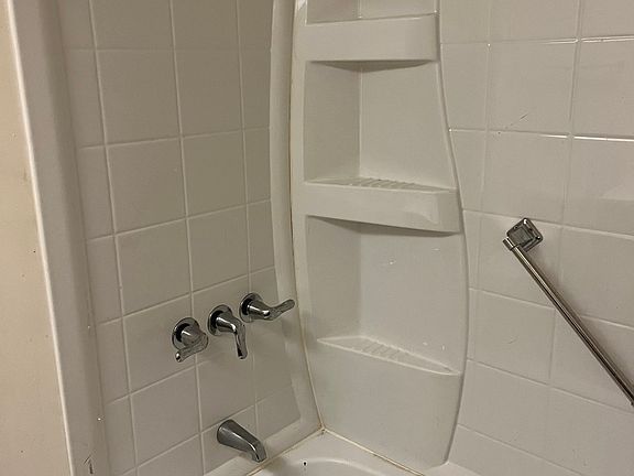 5th image of 6142 W Barry Ave