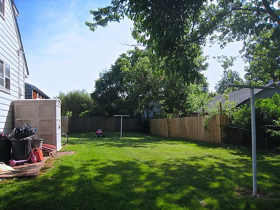 4th image of 934 Somerville Ave