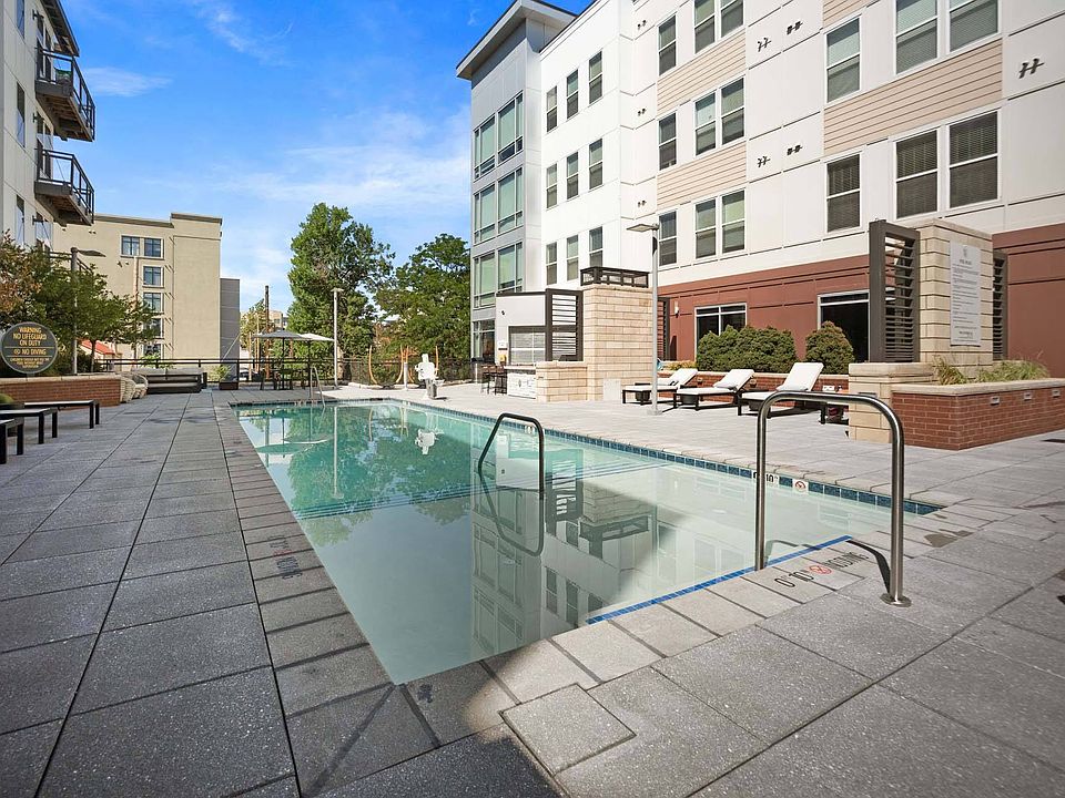 Dive into relaxation and enjoy resort-style living at our sparkling pool.