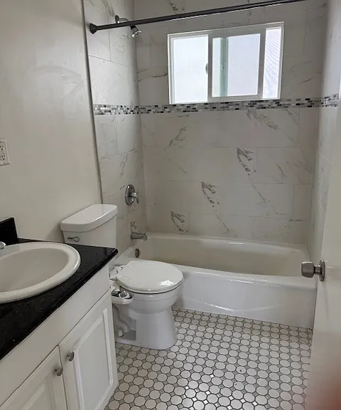 1229 N Spaulding Ave #8 — Photo 7