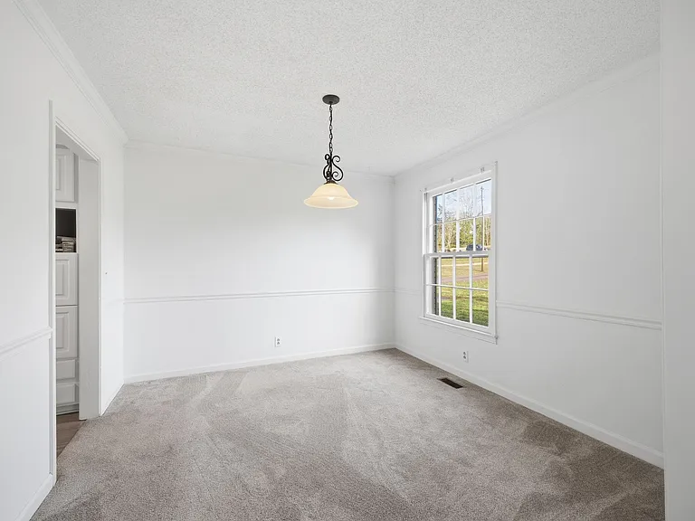 6406 Fischer Ct — Photo 5