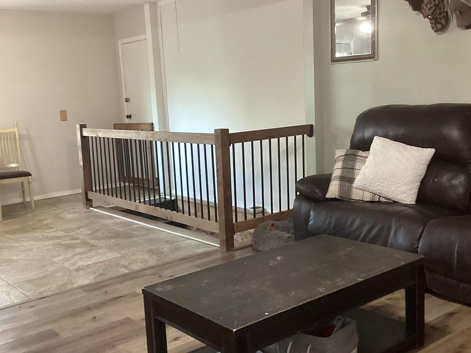 400 W 7th St, Lebo, KS 66856 Zillow