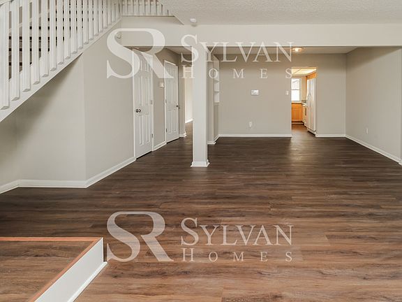 3rd image of 3707 Chimney Creek Dr