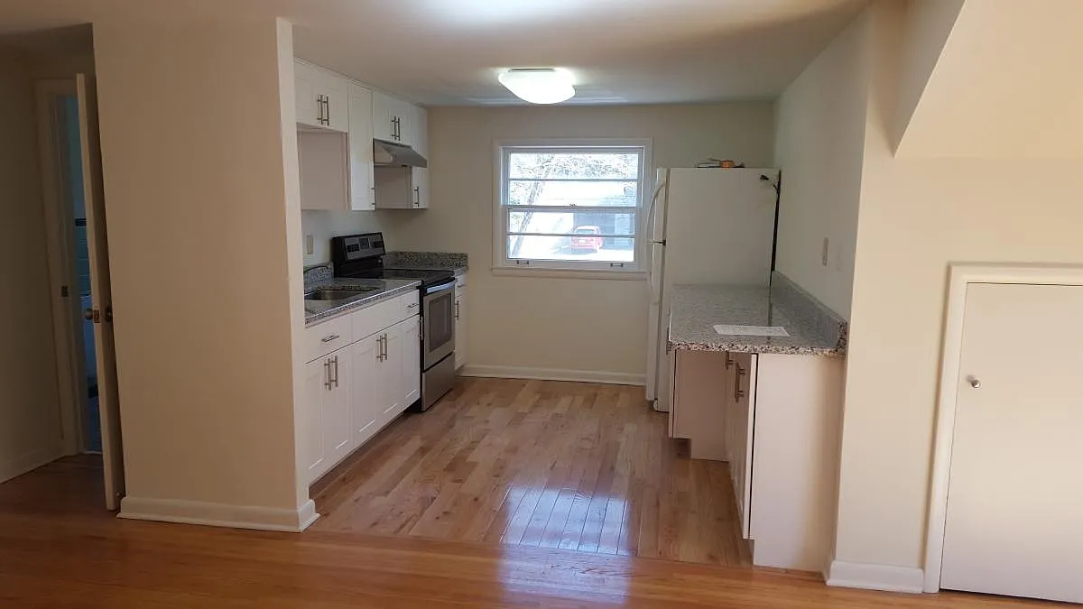 1 bed, 500 sqft, $1,150 — Photo 2