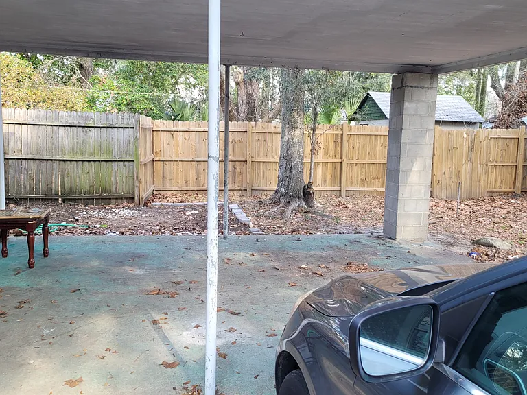 419 Thompson St #A — Photo 8