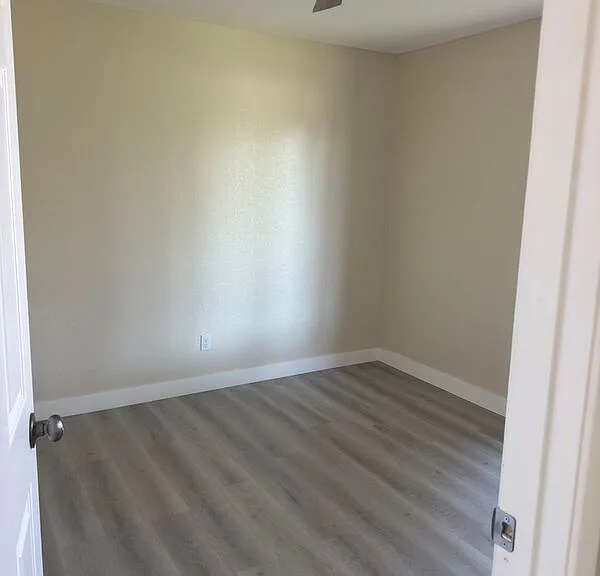 17424 Seville Ct — Photo 8