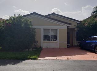 9740 SW 164th Ave, Miami, FL 33196