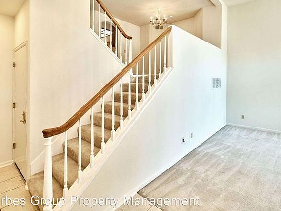 5th image of 540 Mill River Ln #1