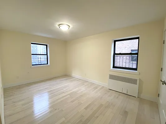 Rented by AZ REALTY NYC LLC | media 4