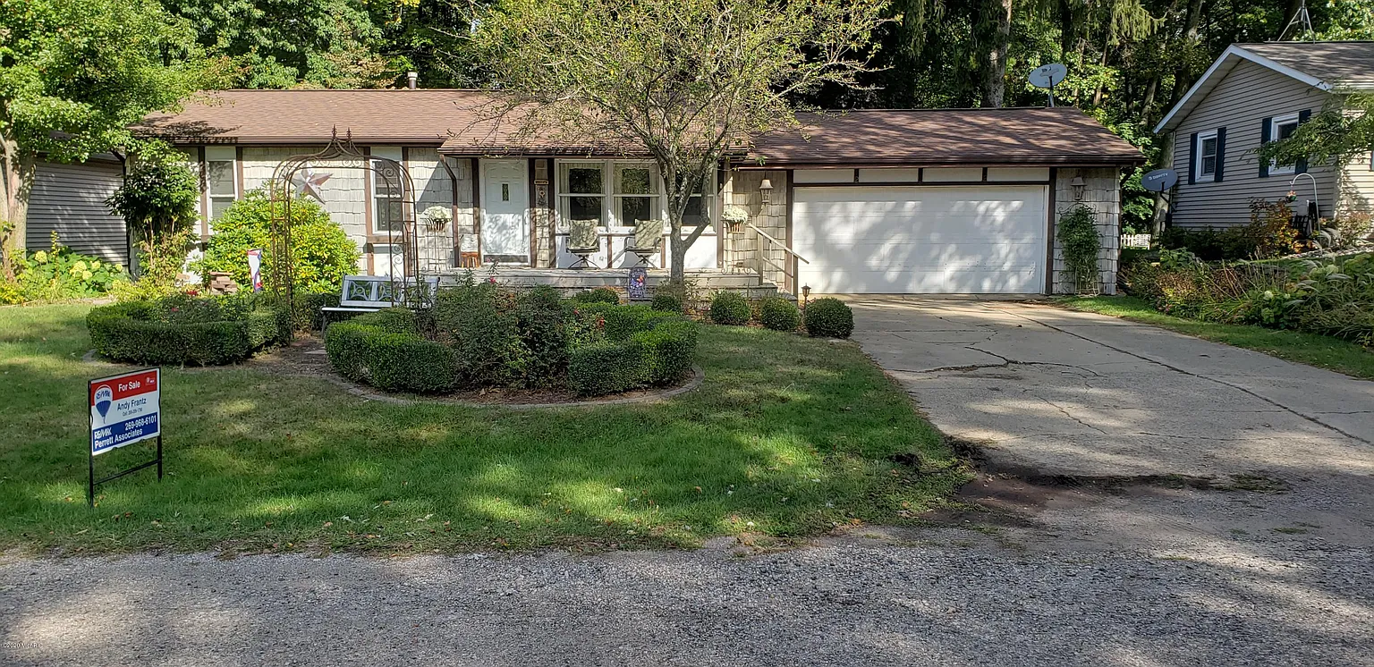 202 Dundee Dr photo 1