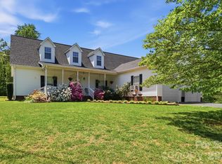 286 Battleground Rd, Grover, NC 28073