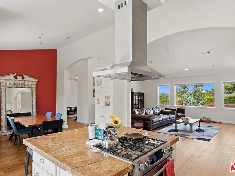 30429 Morning View Dr — Photo 13