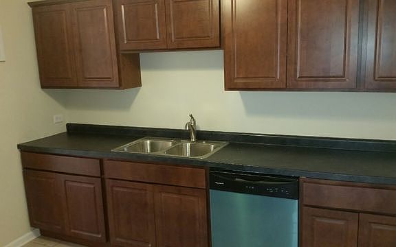 5th image of 208 Linn Ct APT A