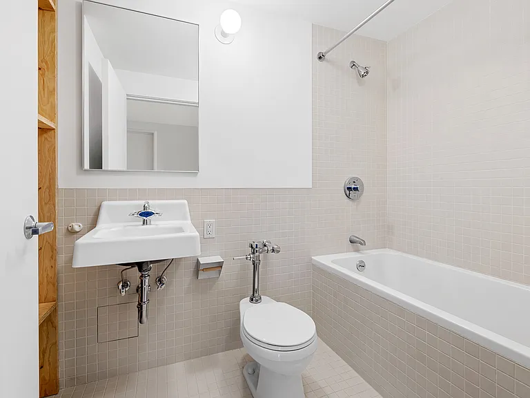 149 Canal St #4R — Photo 7