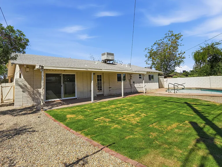 209 E Cairo Dr — Photo 27