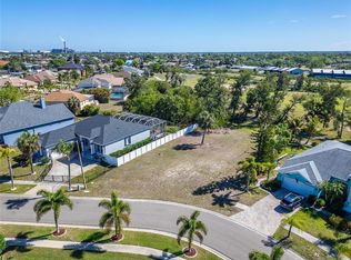 806 Greenview Dr #5, Apollo Beach, FL 33572