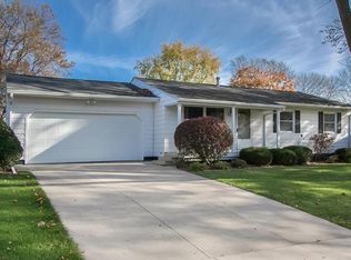 2708 Primrose Ln SW, Cedar Rapids, IA 52404