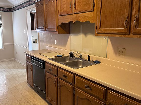 4th image of 7885 Tankerston Dr