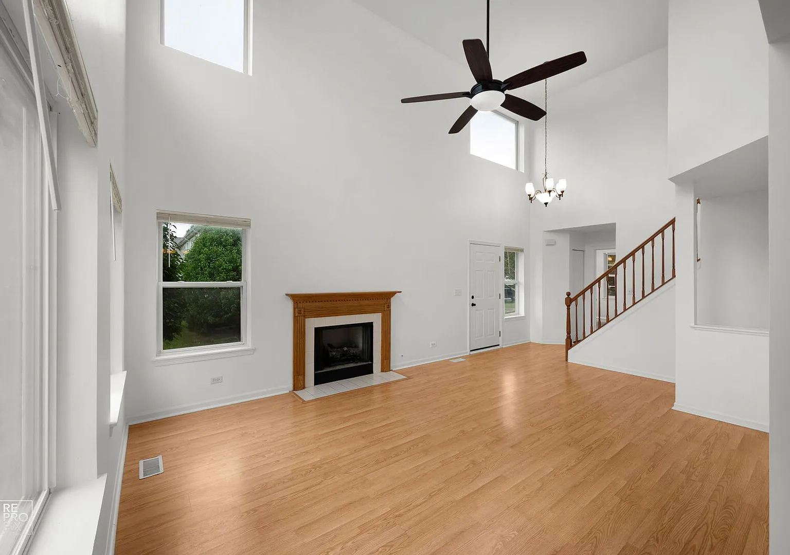 3 bed, 2.5 bath, 1465 sqft, $2,350 — Photo 4