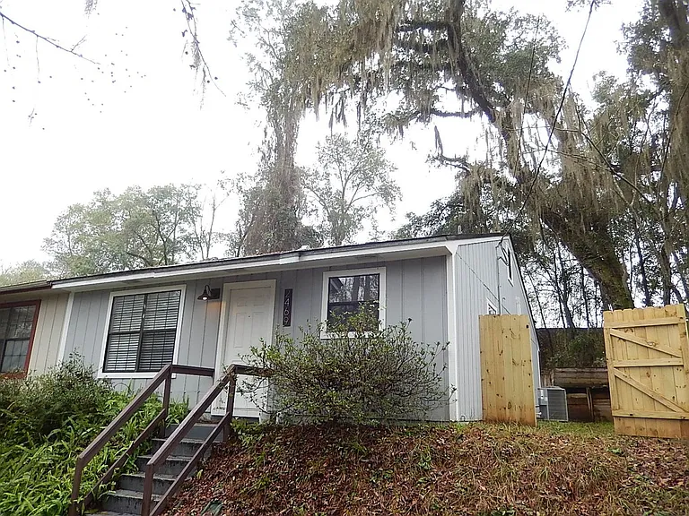 2469 Raymond Diehl Rd — Photo 16
