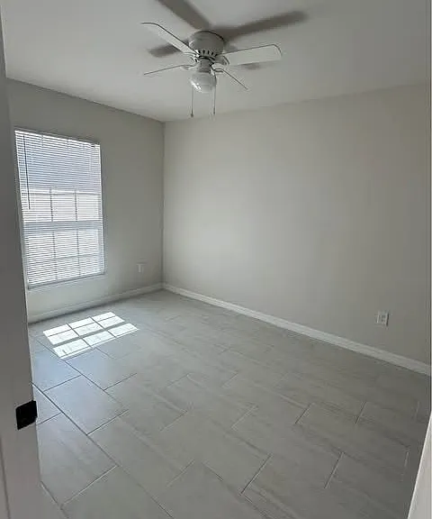 606 SE 8th St #606 — Photo 2