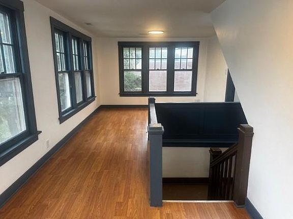 5th image of 105 University St APT 2