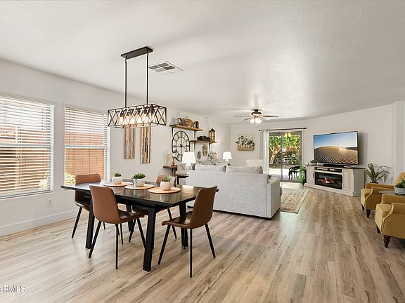 3rd image of 7544 W Spur Drive