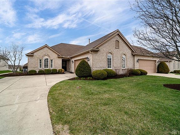 2nd image of 6839 Lorien Woods Dr