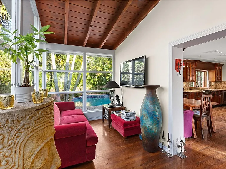 6315 Maynada St — Photo 20