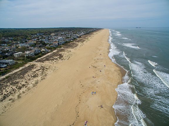 3rd image of 6300 Ocean Front Ave