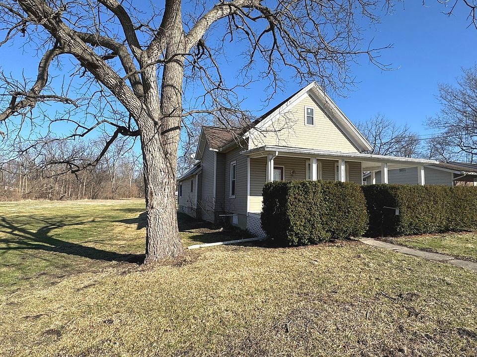 1st image of 616 E Main St