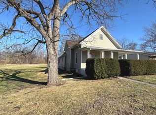 616 E Main St, Amboy, IL 61310