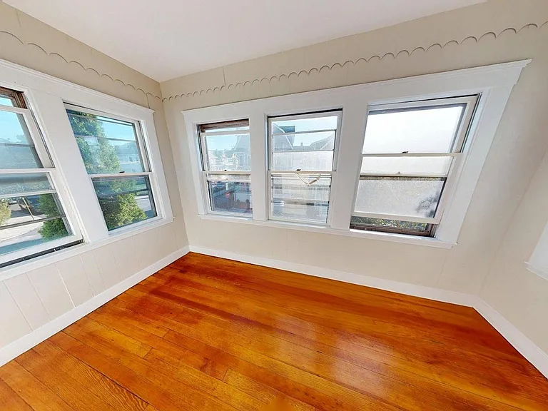 27 Princeton St #2 — Photo 32
