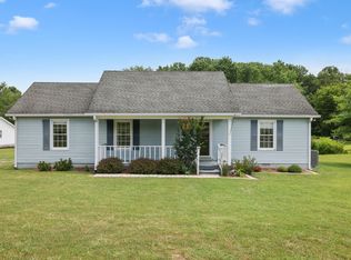 2736 Gideon Rd, Greenbrier, TN 37073