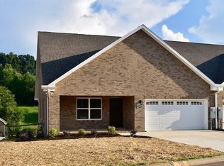 1915 Canyon Rd, Sevierville, TN 37862