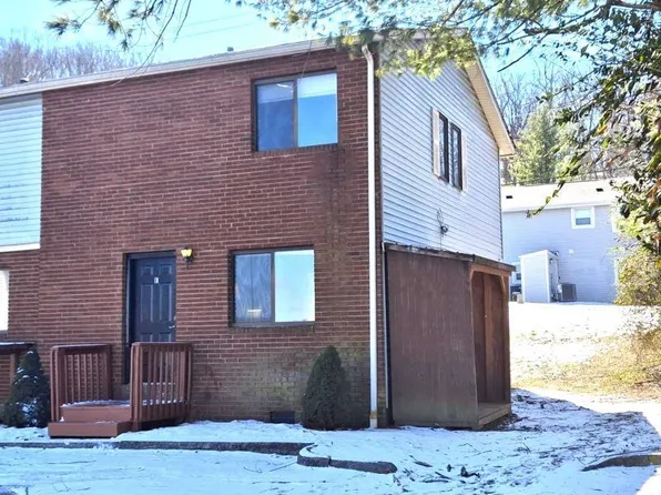 315 Clement St APT E, Radford, VA 24141