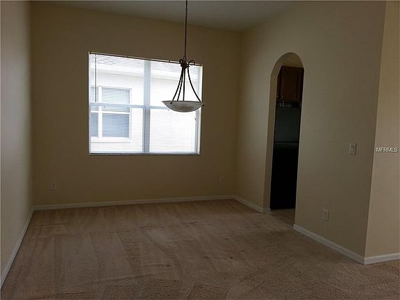 4th image of 4651 Rolling Green Dr