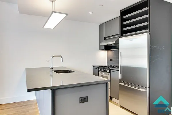 Rented by EXR | media 29