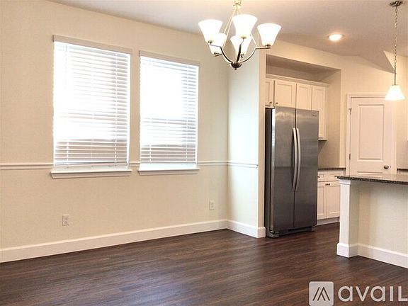 3rd image of 2438 S Park Ave