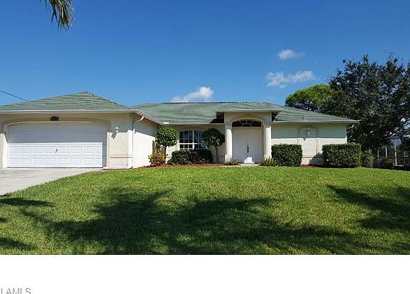 5th image of 4231 SW 21st Pl