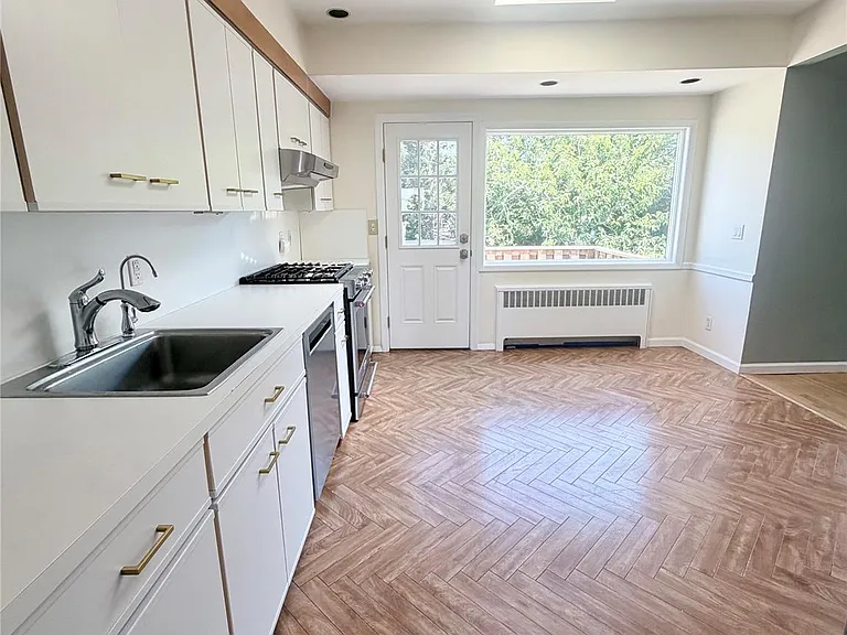 821 Channel Rd — Photo 8