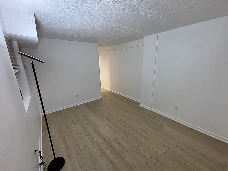 1420 Chapin St NW #LL1 — Photo 5