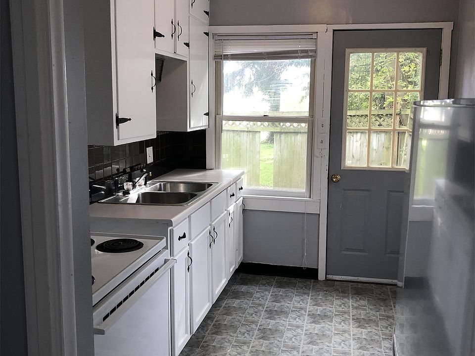 1st image of 1346 N 8th St