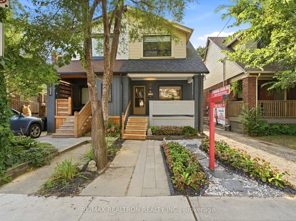 1056 Woodbine Ave W, Toronto, ON M4C 4C5