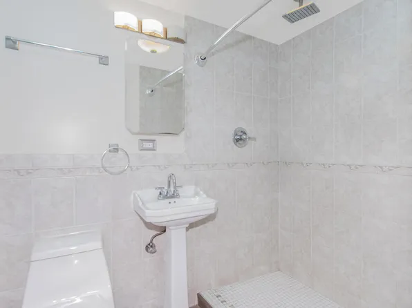 1035 Bryant Avenue image 26 of 37