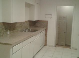 9835 Mango Ln, Fontana, CA 92335