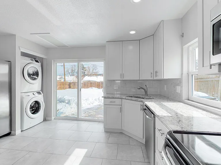 1770 Willow St — Photo 4
