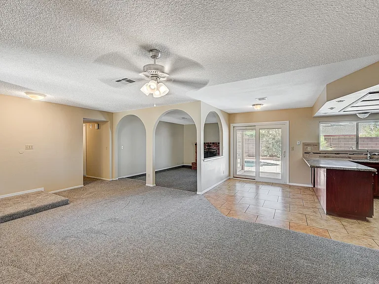 6813 Greydawn Dr — Photo 7