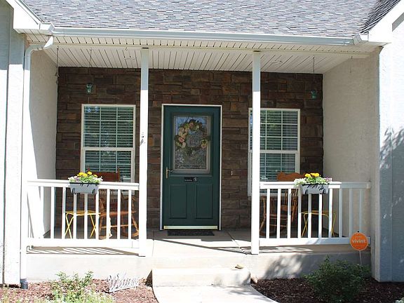3rd image of 270 Vista Valley Dr