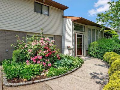 16 Coronet Lane, Plainview, NY, 11803